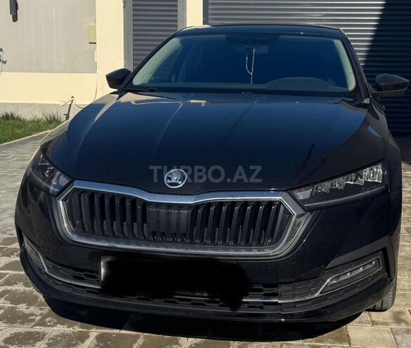 Skoda Octavia 2023, 43,000 km - 2.0 л - Bakı