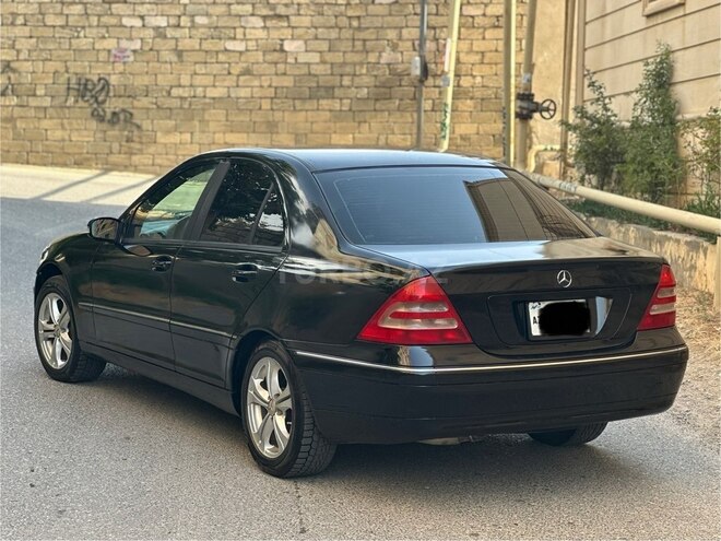 Mercedes C 240 2002, 254,175 km - 2.4 l - Bakı