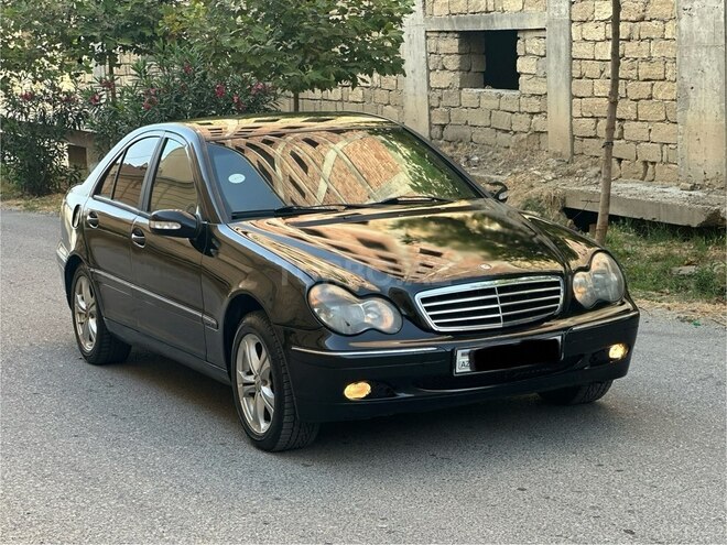 Mercedes C 240 2002, 254,175 km - 2.4 l - Bakı