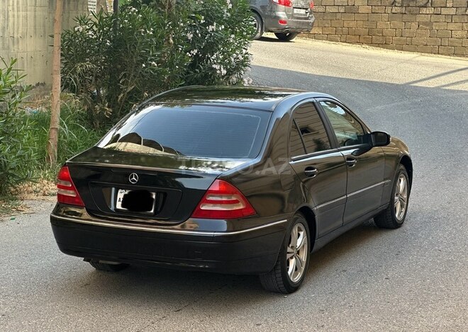 Mercedes C 240 2002, 254,175 km - 2.4 l - Bakı