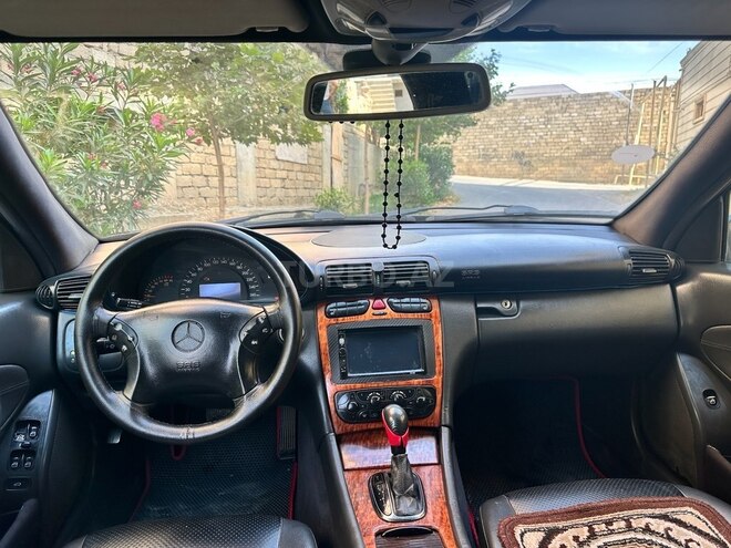 Mercedes C 240 2002, 254,175 km - 2.4 l - Bakı