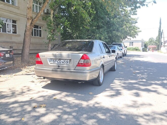 Mercedes C 180 1995, 382,000 km - 1.8 l - Qazax