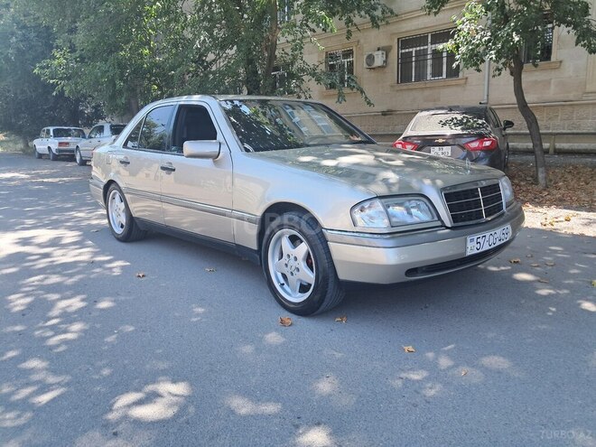 Mercedes C 180 1995, 382,000 km - 1.8 l - Qazax