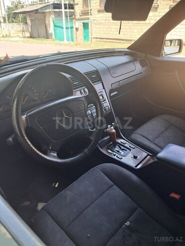 Mercedes C 180 1995, 382,000 km - 1.8 l - Qazax