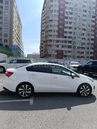 Kia Rio 2015, 130,000 km - 1.4 l - Bakı