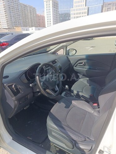 Kia Rio 2015, 130,000 km - 1.4 l - Bakı