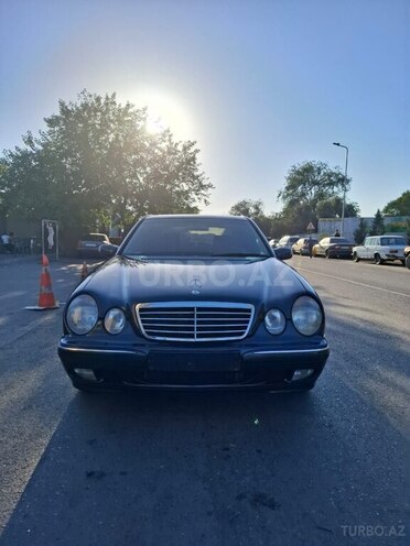 Mercedes C 220 d 2000, 273,779 km - 2.2 l - Bakı