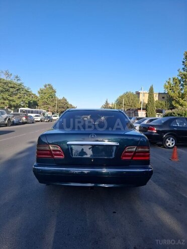 Mercedes C 220 d 2000, 273,779 km - 2.2 l - Bakı