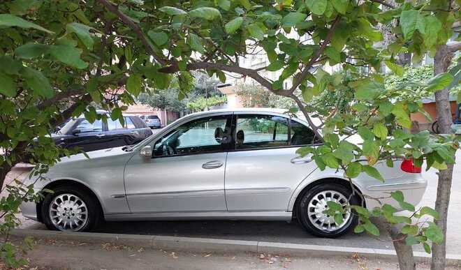 Mercedes E 240 2002, 151,959 km - 2.6 l - Bakı
