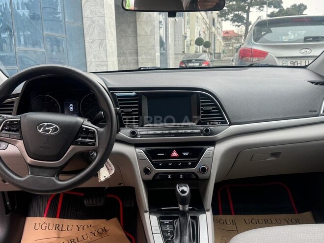 Hyundai Elantra 2018, 106,000 km - 2.0 l - Bakı