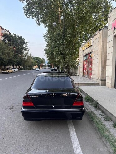 Mercedes C 230 1998, 168,673 km - 2.3 l - Qazax