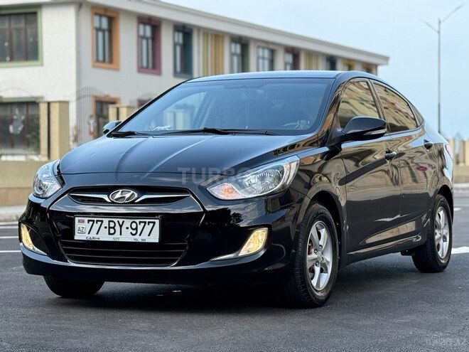Hyundai Accent 2013, 141,829 km - 1.4 l - Sumqayıt