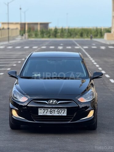 Hyundai Accent 2013, 141,829 km - 1.4 l - Sumqayıt