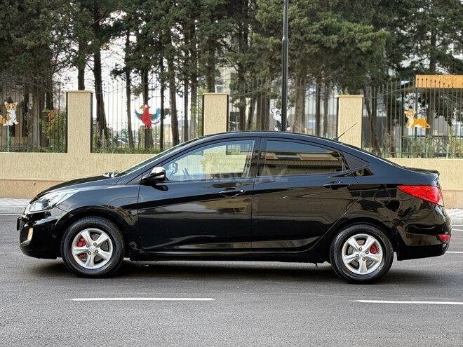 Hyundai Accent 2013, 141,829 km - 1.4 l - Sumqayıt