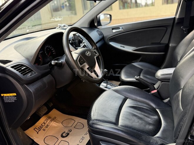 Hyundai Accent 2013, 141,829 km - 1.4 l - Sumqayıt