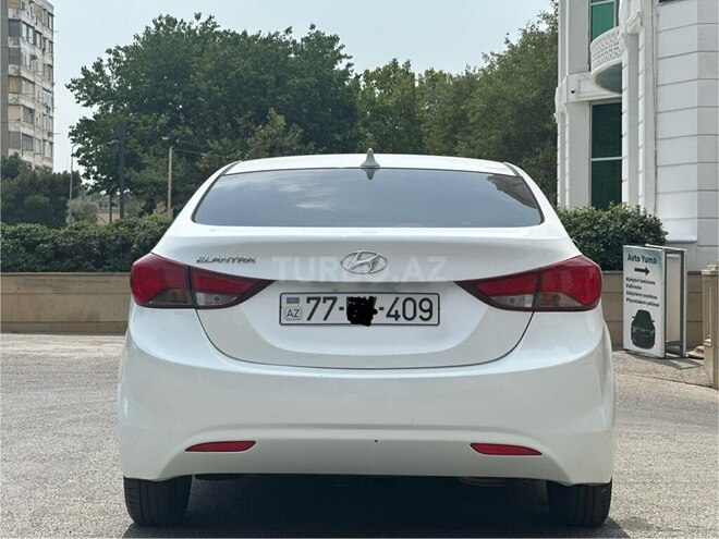 Hyundai Elantra 2015, 167,000 km - 1.8 л - Bakı