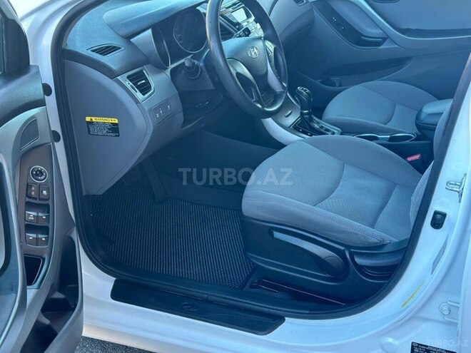 Hyundai Elantra 2015, 167,000 km - 1.8 л - Bakı