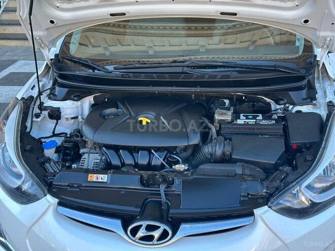 Hyundai Elantra 2015, 167,000 km - 1.8 л - Bakı
