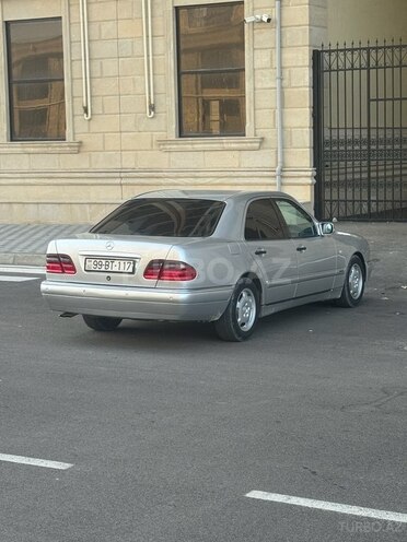 Mercedes E 240 1998, 350,000 km - 2.4 l - Bakı