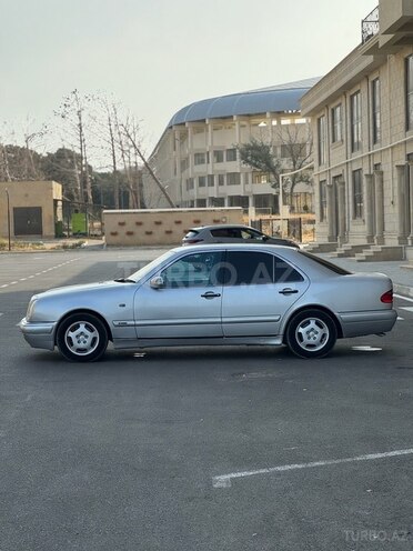Mercedes E 240 1998, 350,000 km - 2.4 l - Bakı