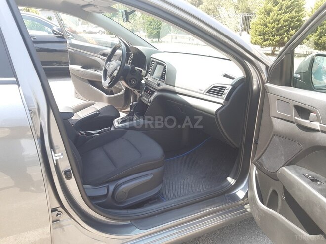 Hyundai Elantra 2018, 112,500 km - 2.0 l - Bakı