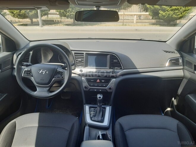 Hyundai Elantra 2018, 112,500 km - 2.0 l - Bakı