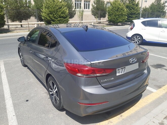 Hyundai Elantra 2018, 112,500 km - 2.0 l - Bakı