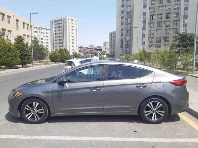 Hyundai Elantra 2018, 112,500 km - 2.0 l - Bakı