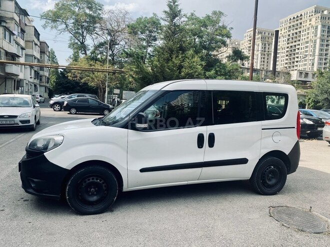 Fiat Doblo 2016, 260,000 km - 1.4 l - Bakı