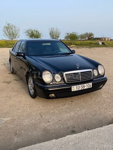 Mercedes E 240 1998, 300,000 km - 2.4 l - Bakı