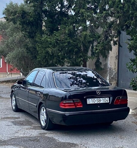 Mercedes E 240 1998, 300,000 km - 2.4 l - Bakı