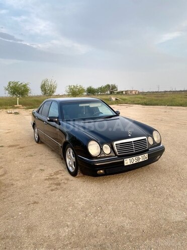 Mercedes E 240 1998, 300,000 km - 2.4 l - Bakı