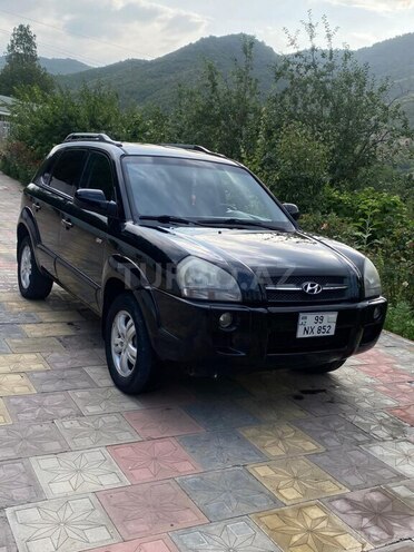 Hyundai Tucson 2008, 208,000 km - 2.0 l - Tovuz