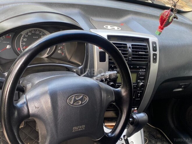 Hyundai Tucson 2008, 208,000 km - 2.0 l - Tovuz