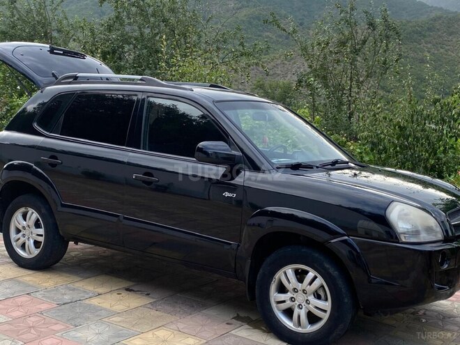 Hyundai Tucson 2008, 208,000 km - 2.0 l - Tovuz