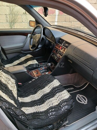 Mercedes C 220 1995, 301,000 km - 2.2 l - Xırdalan
