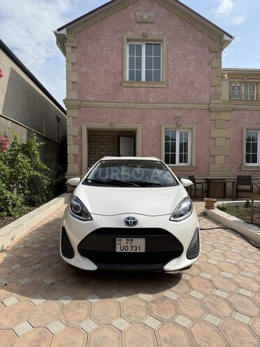 Toyota Aqua 2018, 175,000 km - 1.5 l - Bakı