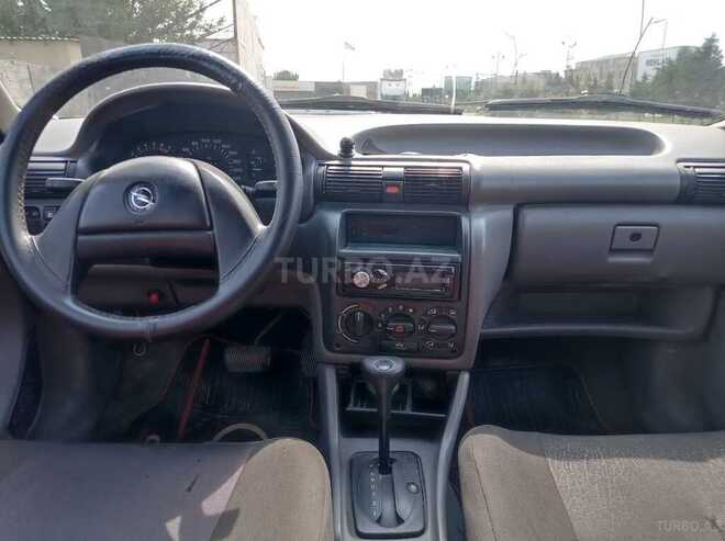 Opel Astra 1993, 276,000 km - 1.8 l - Sumqayıt