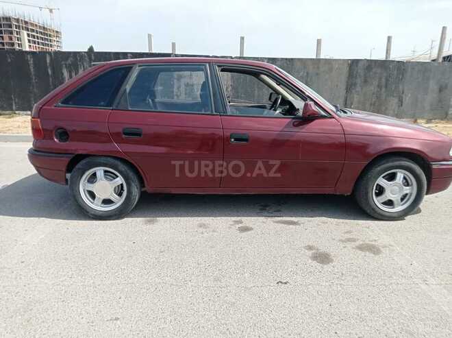 Opel Astra 1993, 276,000 km - 1.8 l - Sumqayıt