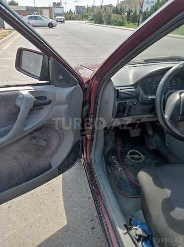Opel Astra 1993, 276,000 km - 1.8 l - Sumqayıt