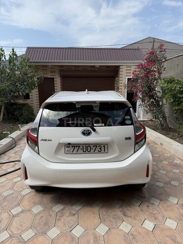 Toyota Aqua 2018, 175,000 km - 1.5 l - Bakı