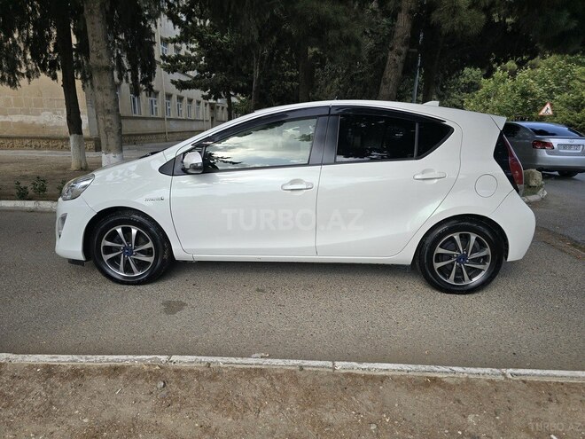 Toyota Aqua 2015, 178,036 km - 1.5 l - Bakı