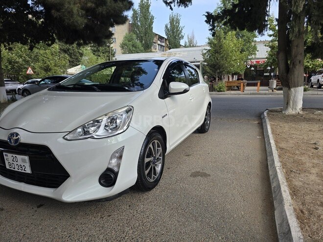 Toyota Aqua 2015, 178,036 km - 1.5 l - Bakı