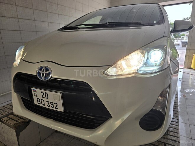 Toyota Aqua 2015, 178,036 km - 1.5 l - Bakı