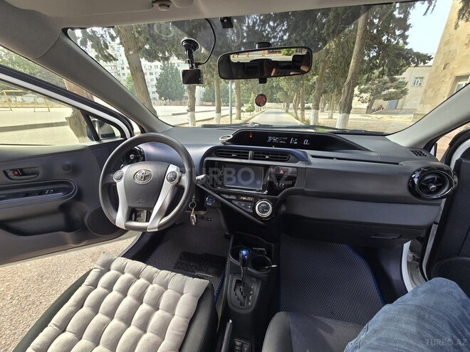 Toyota Aqua 2015, 178,036 km - 1.5 l - Bakı