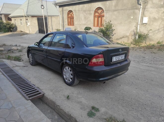 Opel Vectra 1997, 300,000 km - 1.6 l - Şəmkir