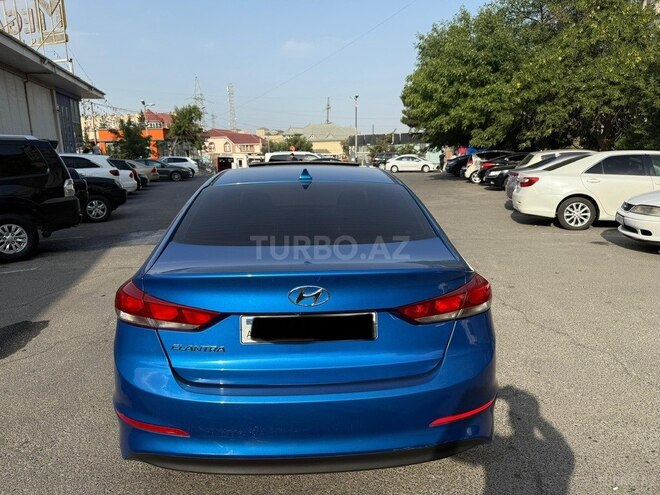 Hyundai Elantra 2018, 135,000 km - 2.0 л - Bakı