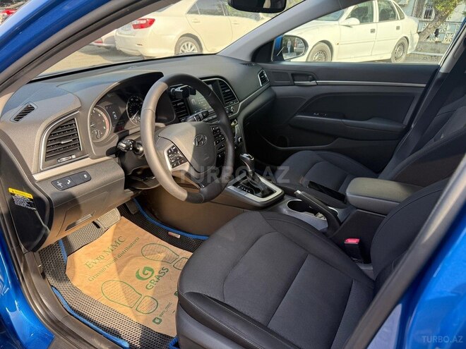 Hyundai Elantra 2018, 135,000 km - 2.0 л - Bakı