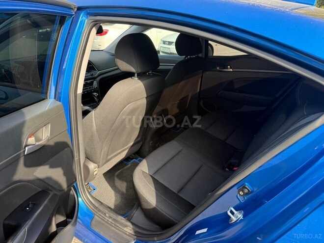 Hyundai Elantra 2018, 135,000 km - 2.0 л - Bakı