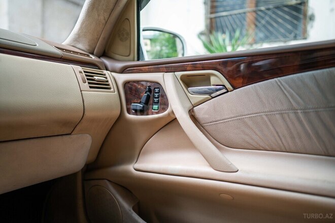 Mercedes E 320 2001, 400,000 km - 3.2 l - Bakı